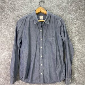 Gap Shirt Womens Medium Blue Chambray The Fitted Boyfriend Button Front Casual